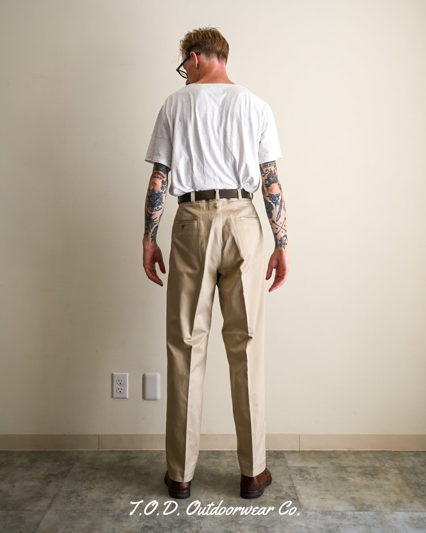 【TOD TRADITIONAL TROUSERS】M1968 CHINO COTTON TWILL, BEIGE