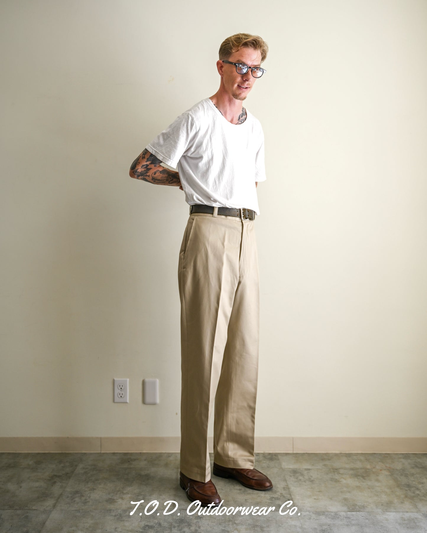 【TOD TRADITIONAL TROUSERS】M1968 CHINO COTTON TWILL, BEIGE