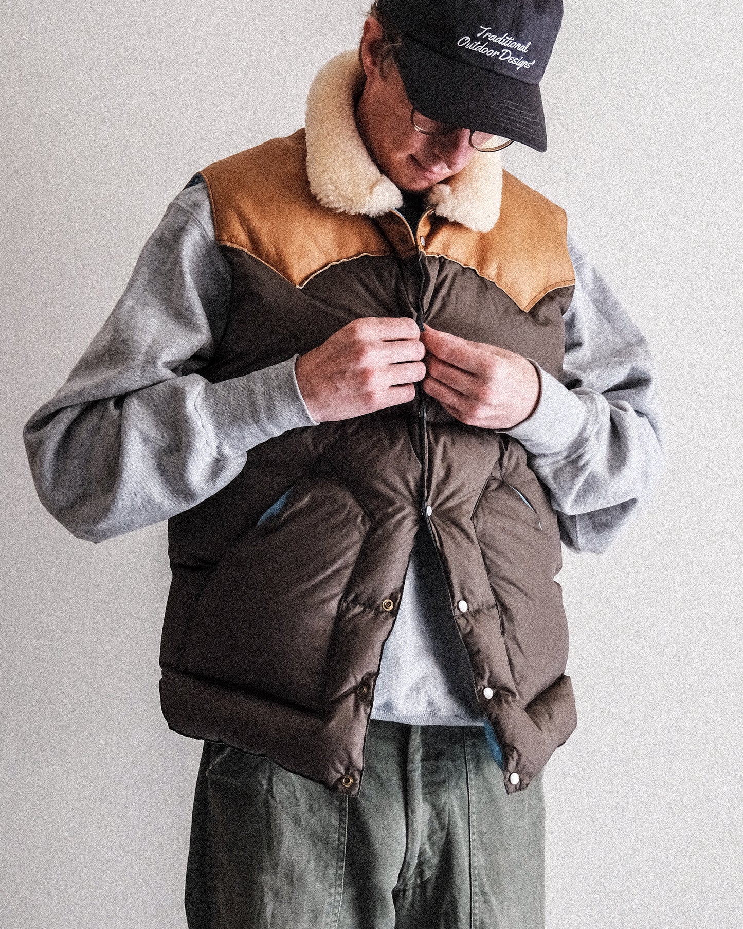【TOD STORE 】 ROCKY MOUNTAIN FEATHERBED , CHRISTY VEST NYLON T.O.D. EXCLUSIVE MODEL