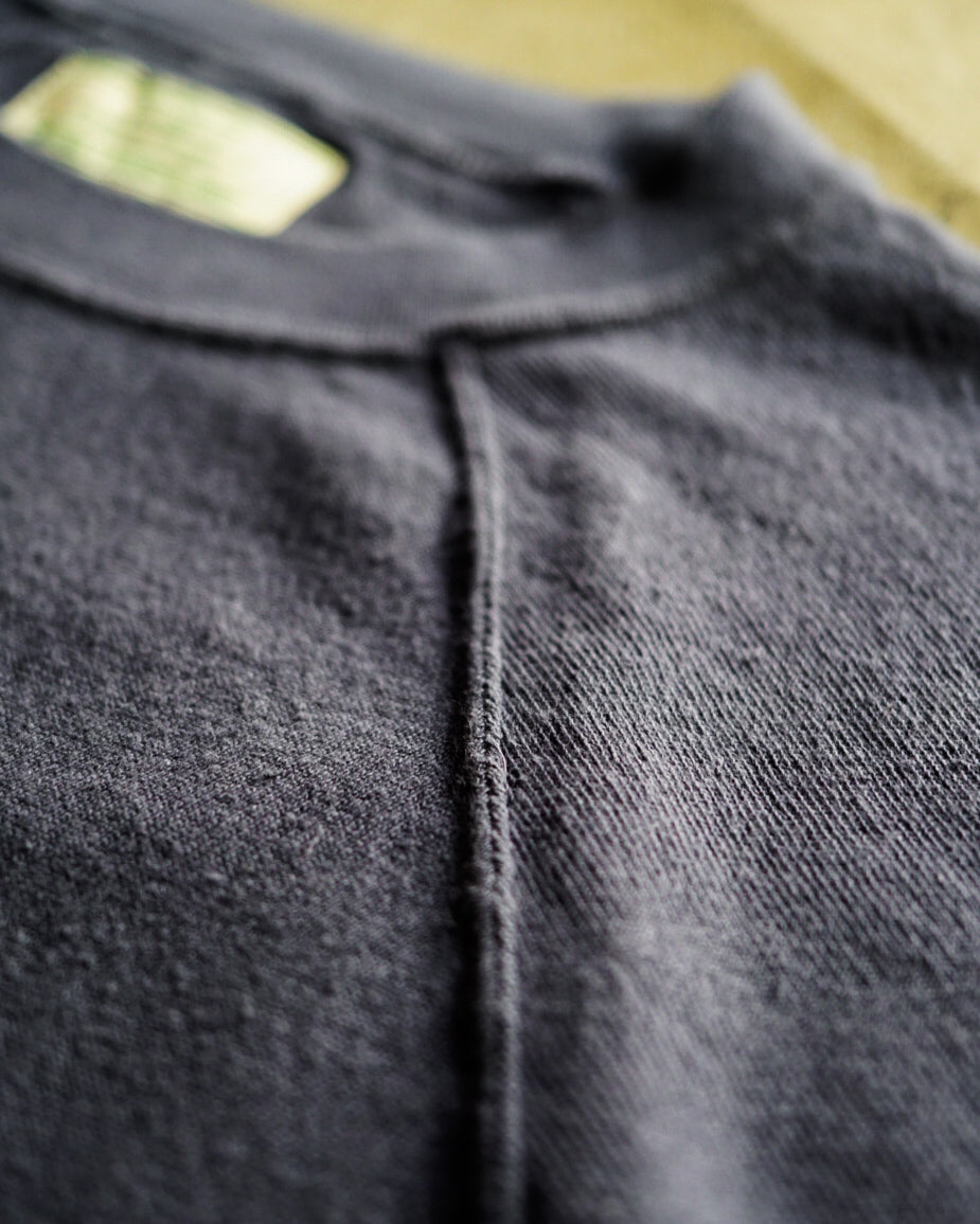 　【TOD EARLY FALL 26】RELAX RAGLAN TEE BY I.E.A. Wade