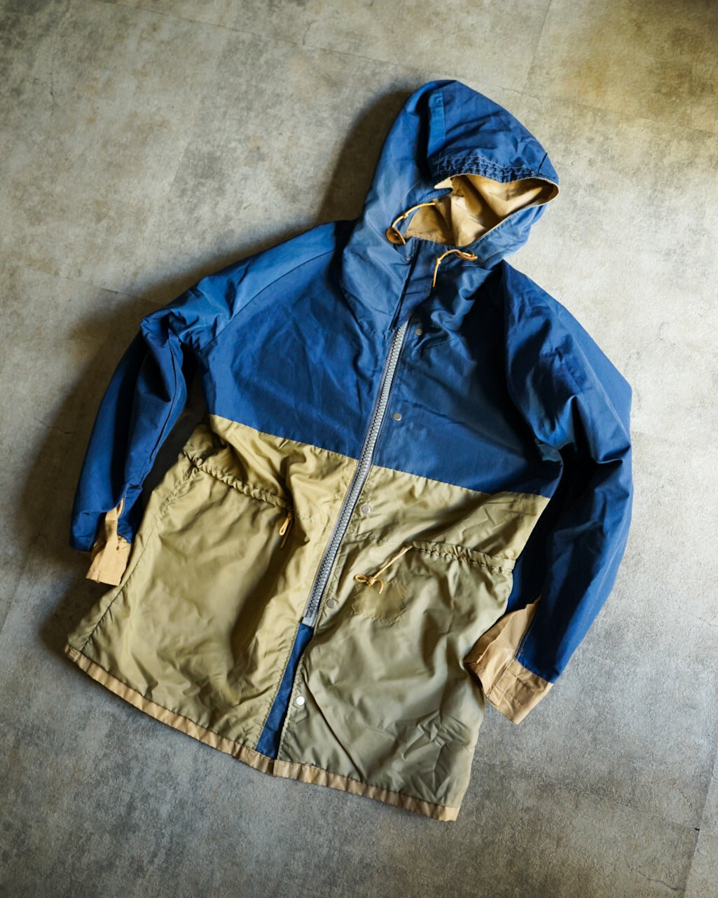 【TOD Archive Designs】Early 80s SIERRA DESIGNS ORIGINAL MOUNTAIN PARKA TAN SMALL